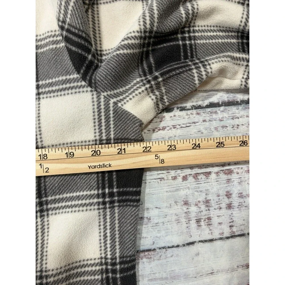Duluth Sweater Womens Medium DrkGry Plaid Pullover Fleece Pockets Casual Outdoor - Picture 7 of 10